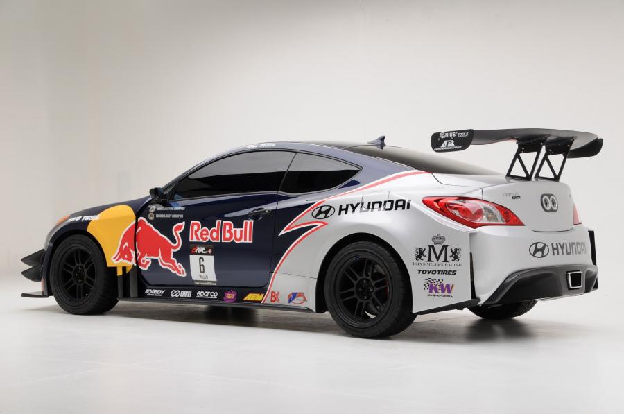  Hyundai Genesis Coupe Red Bull by RMR 2010 года  (фото 14 из 24)
